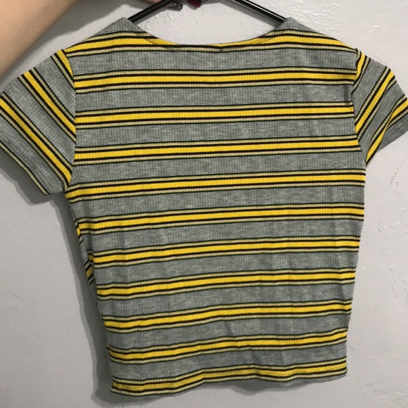 Crop top - Picture 2 of 2